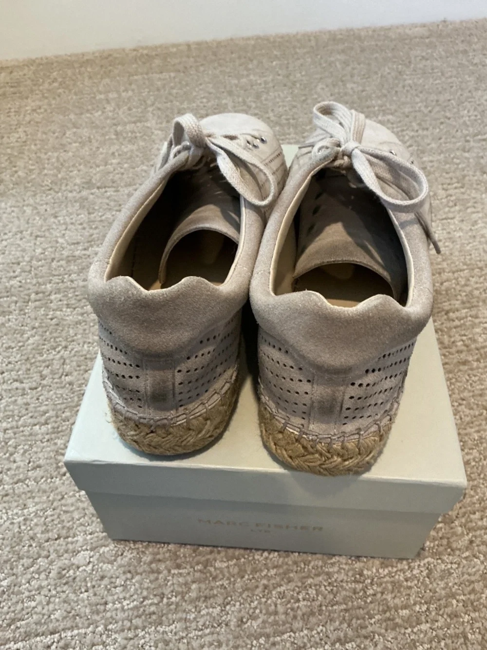Marc Fisher 8.5 Tan Suede Perforated Platform Espadrilles Sneakers